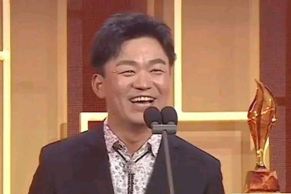 《狂飙》爆火！高叶获年度突破奖，王宝强喊高叶大嫂破音