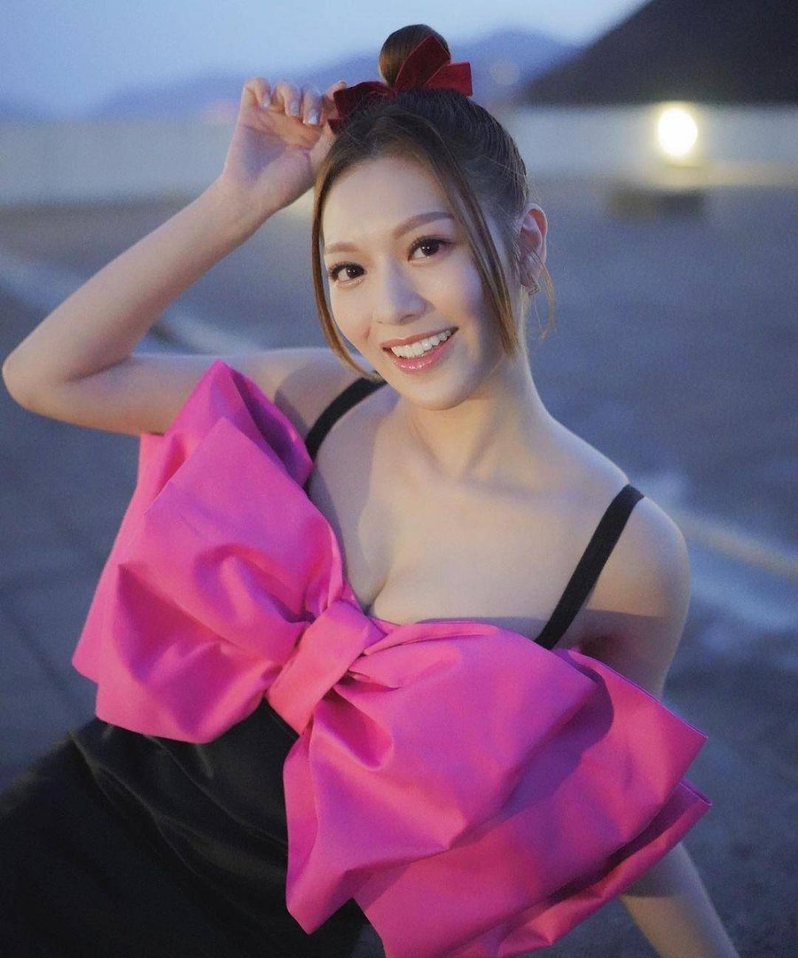 惩罚TVB,李佳芯绯闻男友再向翡翠台投放广告,究竟怎么回事?