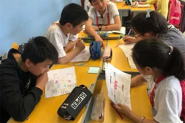 白丝语文课代表哭着说不能再的原因?