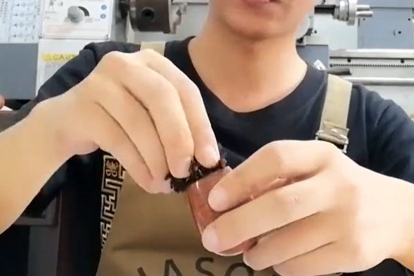 用烟斗怎么抽烟丝