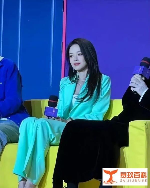《非诚勿扰3》定档12.30 葛优舒淇携手喜剧人回归，发布会冯小刚、葛优、舒淇三巨头再聚首！