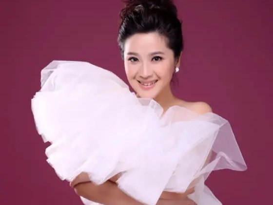 重庆最美主持吴洁去世,她究竟是因何去世的?