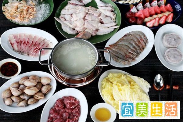 “打边炉”应该怎么操作？