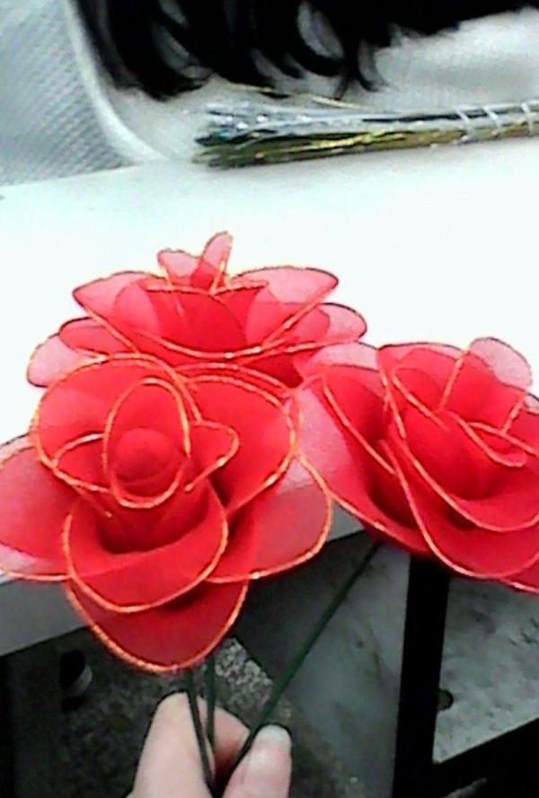 怎样使用丝网花制作DIY玫瑰