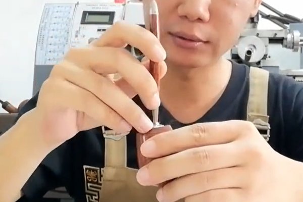 用烟斗怎么抽烟丝