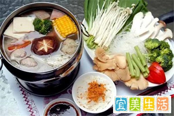 “打边炉”应该怎么操作？