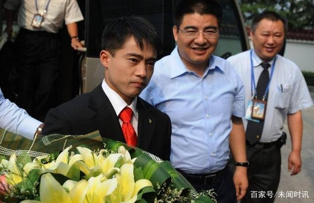 体操冠军张尚武二进宫，出狱后向公众发文致歉，后来怎样了？