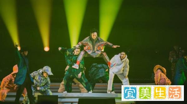 陈奕迅新专辑《CHIN UP!》正式上线 澳门站首唱新歌《社交恐惧癌》