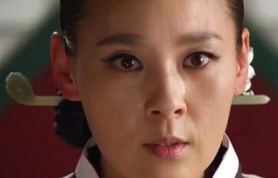 韩国演员全美善自杀事件,你认为除了压力还有其他内幕吗?