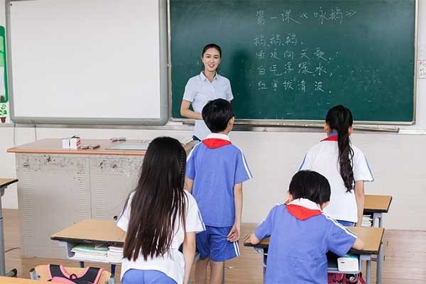 白丝语文课代表哭着说不能再的原因？