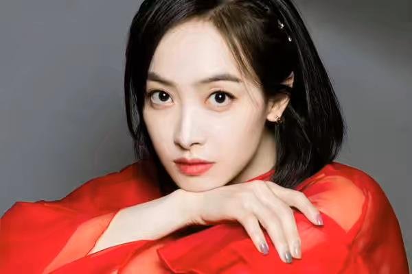 为什么当初同为女团，宋茜火了，而孟佳却是“秀智伴舞”？