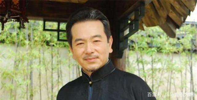 老戏骨张晨光：出道37年至今0绯闻，与妻子恩爱如初有什么秘诀？