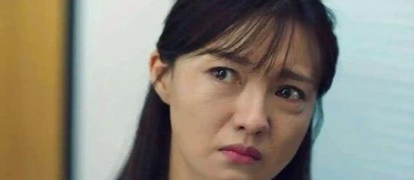 《猎狐》中杨建秋的三个弱点，不仅坑了亲哥，还毁了自己的前程