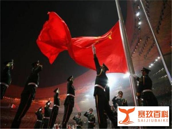 俄罗斯唯一的“库兹涅佐夫”号航空母舰发生火灾，辽宁舰的姐妹啊