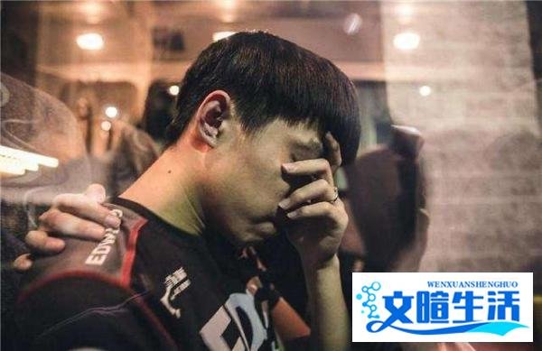 EDG再次成为耻辱柱！世界赛八强名场面：EDG被翻盘成为SKT背景板
