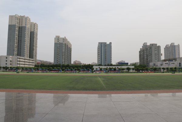 遵化市第一中学占地面积