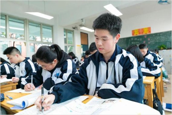 广州各高中录取分数线2023