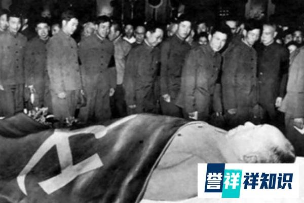 毛主席逝世7年后，001号导弹专家身份曝光，原来是毛主席的亲侄子