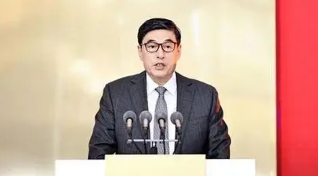 毛阿敏的百亿富豪丈夫解直锟离世，他生前是个什么样的人？