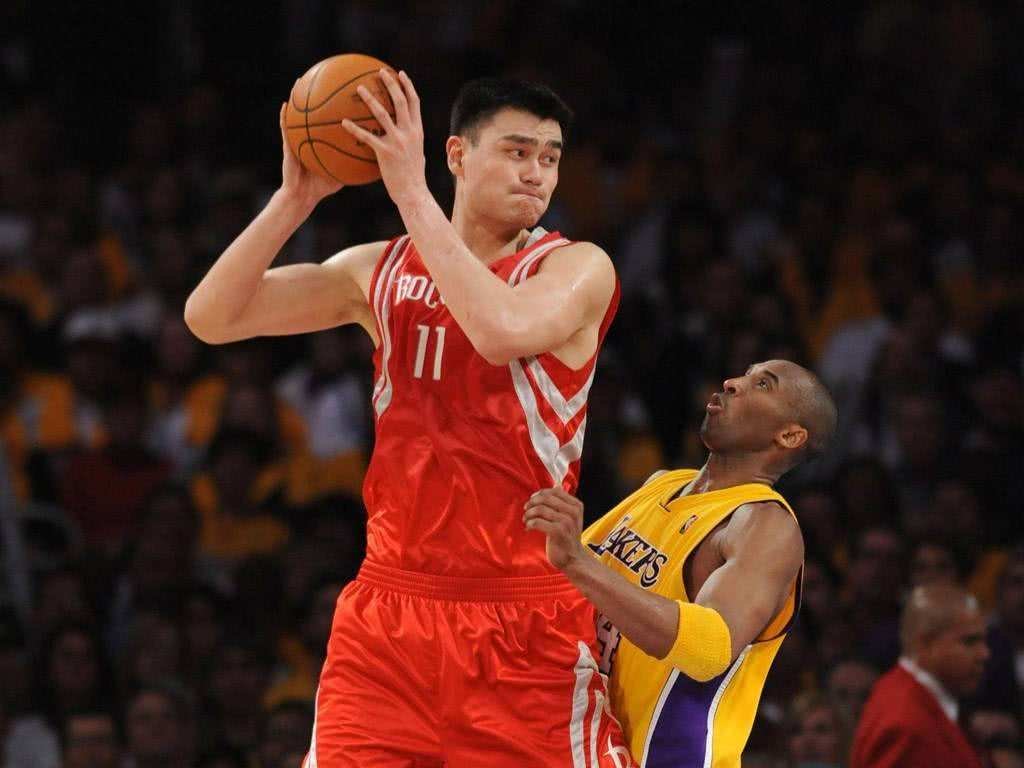 易建联NBA生涯最高得分为31分，那姚明、王治郅和巴特尔是多少分？