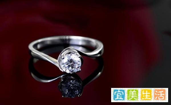 0.5克拉钻戒多少钱？普通打工族能买得起0.5克拉钻戒吗？