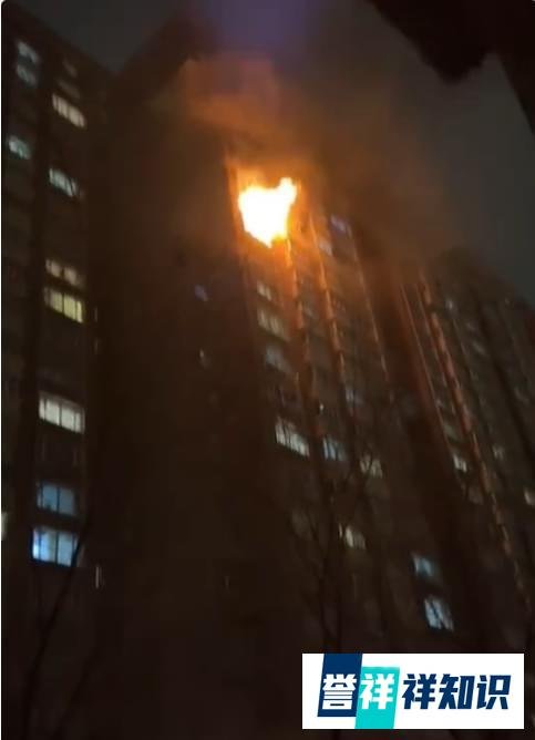 如何看待新疆乌鲁木齐一高层住宅楼发生火灾致10人死亡这件事？遇到此类事件我们又该如何避险呢？