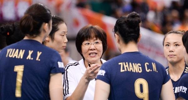 “铁榔头”郎平:加入异国国籍是真的?女排40年夺冠征程离不开她