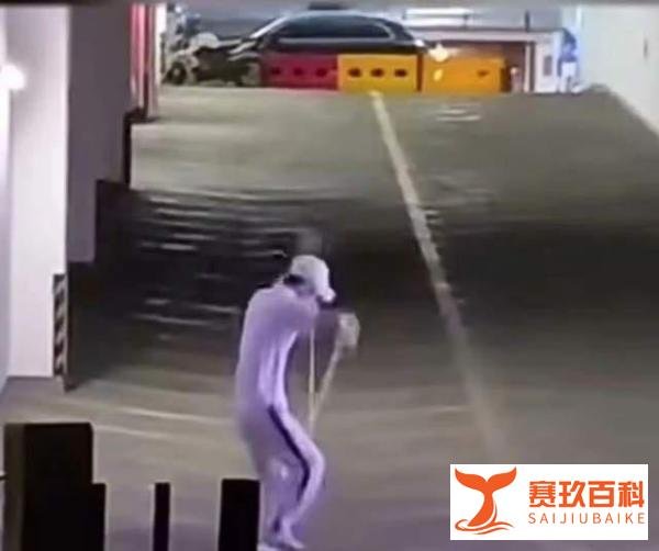 卷到要艺考的海底捞员工,连做梦都在甩面