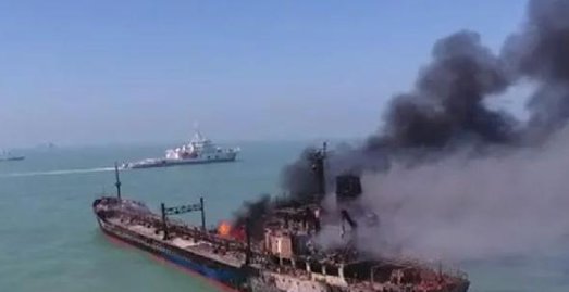 长江口碰撞事故仍有6人失踪,事故的原因是否是人为操作?
