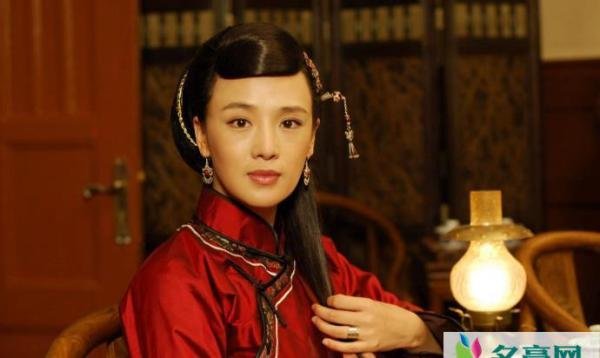 周显欣和谁结婚了 个人资料情史遭起底与老公闪婚