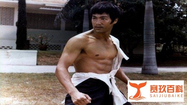李小龙在片场为何要与导演罗维争执?原来如此!