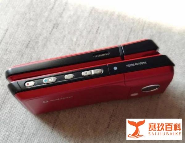 18年前的翻盖手机夏普903SH,顶级屏+CCD镜头,太惊艳