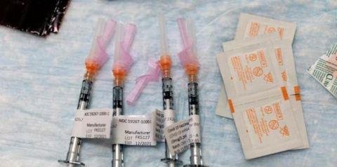 世卫将南非新发现毒株命名为Omicron 这是咋情况?