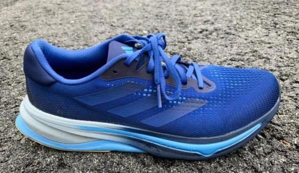 说说阿迪达斯Adidas三双Supernova跑鞋