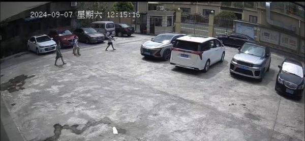 四川乐山9岁女孩外出“和同学玩”失联近一天后被发现溺亡 同学曾否认在一起