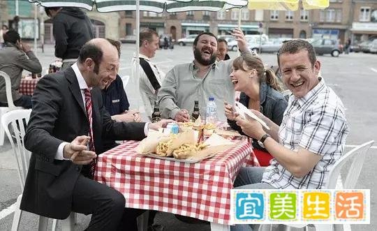 豆瓣8.1,这部关于偏见的法国电影,竟这么好笑