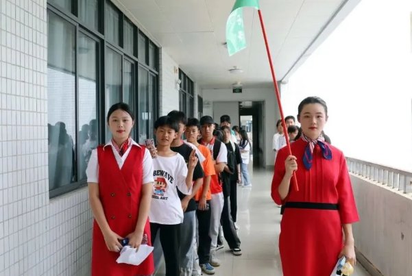 柳州第二职业技术学校招生电话