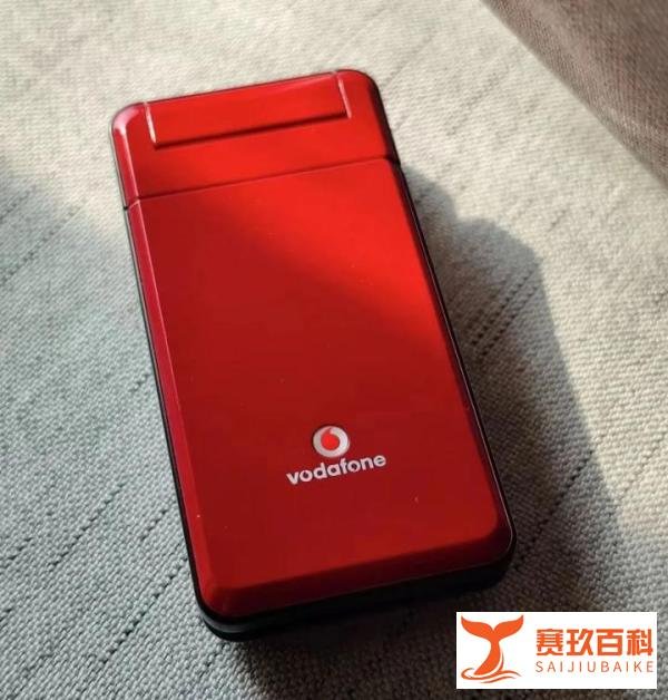 18年前的翻盖手机夏普903SH，顶级屏+CCD镜头，太惊艳