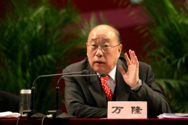 万洪建发文炮轰父亲，此事对双汇集团造成了哪些负面影响？