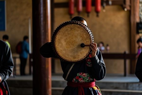 腰鼓怎么打