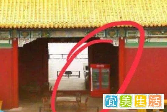 《如懿传》九个穿帮镜头：霍建华剧中用抽纸，舒贵人偷偷玩手机