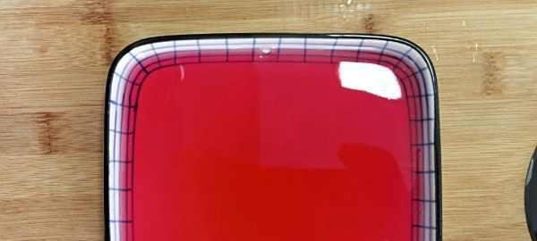 苺莓汽泡水晶拉面