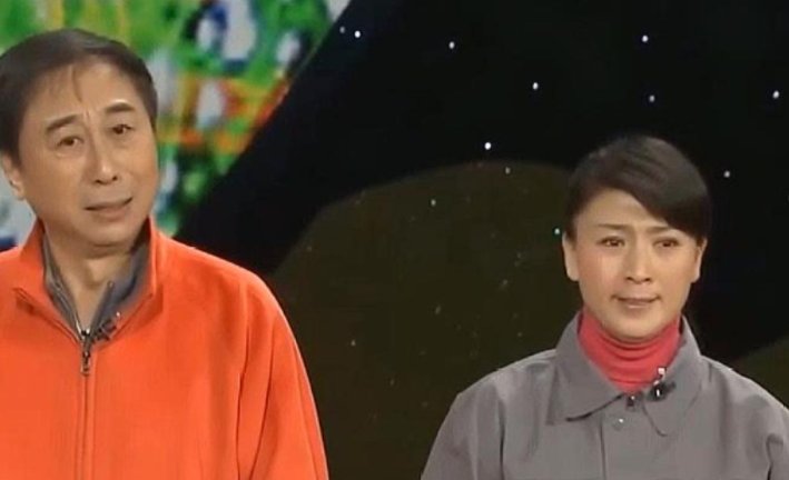 冯巩和闫学晶是什么关系？