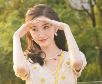粉丝自制演唱会为宋亚轩圆梦,你还见过哪些粉丝与偶像的双向奔赴瞬间?