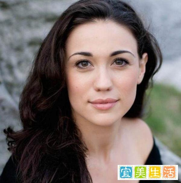 重温大尺度的《斯巴达克斯》，才看懂克拉苏为什么要杀死爱姬克芮