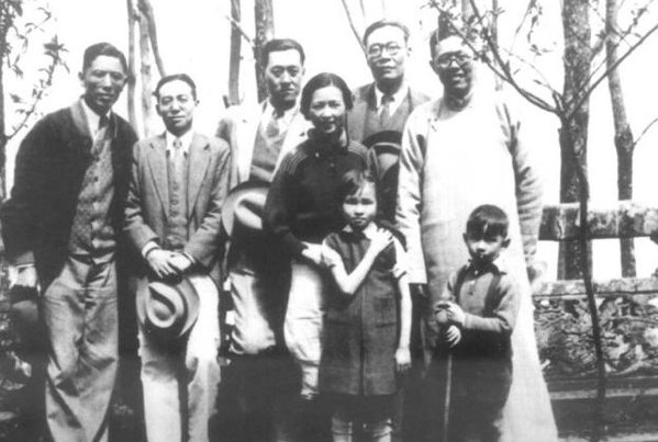 为何人们提起林徽因想到的都是她的风流韵事鲜有提及她为国为民做出的贡献？