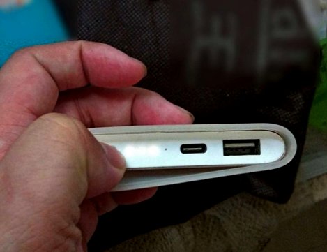 小米移动电源怎么用?
