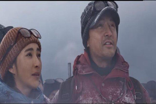 我和我的祖国,攀登者,中国机长首日票房均破亿,哪部影片更得观众的心?