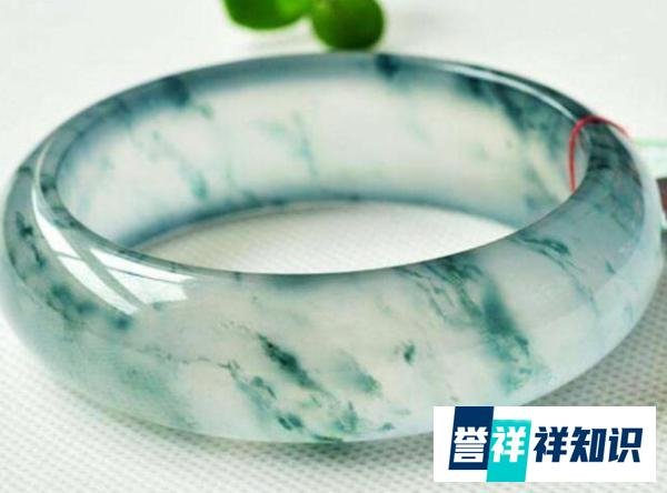 了解一些冰种翡翠选择方法,以防被坑