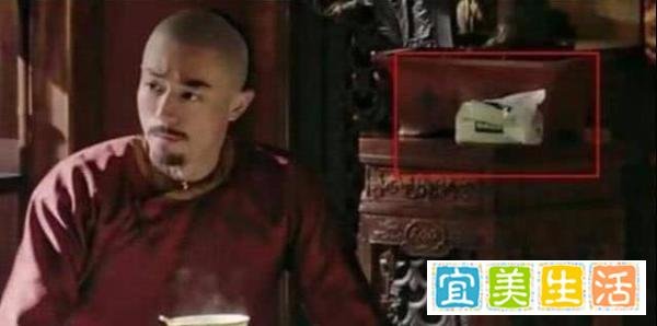 《如懿传》九个穿帮镜头：霍建华剧中用抽纸，舒贵人偷偷玩手机